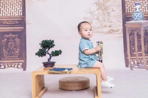 红河宝宝几个月可以笑出声